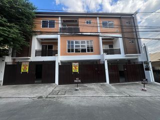 Brandnew Townhouse in Pinyahan Quezon City near East Avenue SD