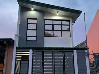 7.5M Brand New 3 Storey House & Lot with Overlooking View  For Sale in Irisan Baguio City - LSS