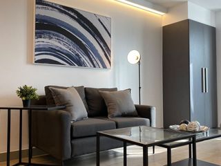 FOR SALE: Fully Furnished Studio with Parking at Century Spire, Makati