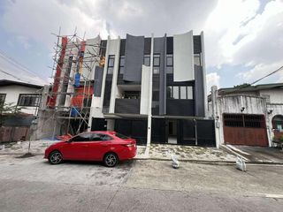 5 Bedrooms Three Storey Townhouse for Sale in UP Village Quezon City  - JB