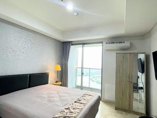 Disewakan atau Dijual Unit Studio Furnished di Apartemen Gold Coast Pantai Indah Kapuk, Jakarta Utara