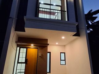 Rumah Minimalis Area Mayjen Sungkono – Lokasi Strategis Surabaya Barat