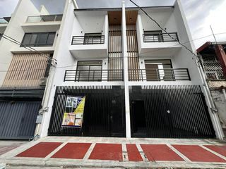 3 Storey Townhouse for Sale in Project 2 Quezon City near Anonas - JB