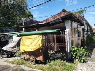 Rumah Hitung Tanah Tengah Kota Sidoarjo Row Jalan Lebar