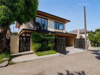 5BR HOUSE & LOT; TAHANAN VILLAGE - PARANAQUE CITY - FOR SALE