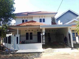 Disewa/Dijual rumah bagus untuk rumah tinggal atau kantor (silence office) dalam kompleks di Bintaro sektor 9