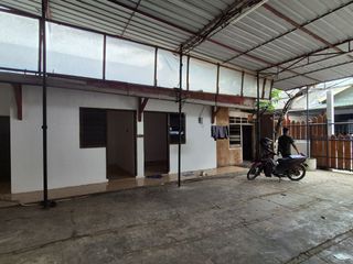 Disewakan Gudang Workshop di Gununganyar Tambak