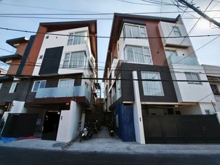 FOR SALE! 26.5M 4-Storey Townhouse w/ 4 BR & 2 Car Garage  in Mandaluyong-AP