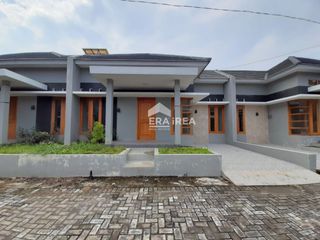 Dijual Rumah Cluster di Colomadu Dekat Superindo dan De Tjolomadoe