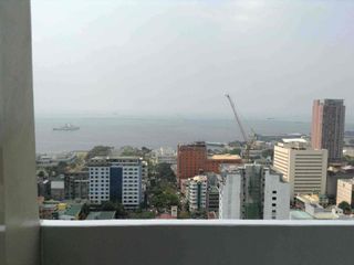 Studio Unit with Bay View near UN Avenue
