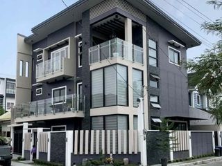 🏡 FOR SALE:  Premium 3-Storey Custom-Built Home with Home Theater & Solar in Meadowood Exec. Village, Bacoor