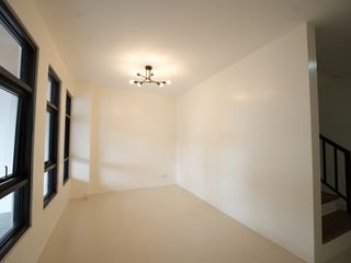 Santa Ana Taytay For Sale 3 Storey Duplex Townhouse 3 Bedrooms RG