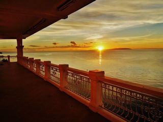 Luxury Oceanfront Penthouse – Million-Dollar Views from Only PHP 11.5M