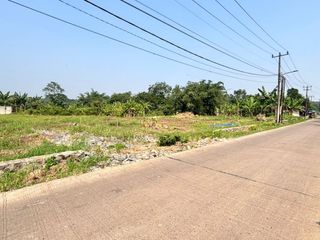 Miliki Tanah Pinggir Jalan di Cisauk - SHM - Murah Strategis Dekat Tol Legok & Stasiun Jatake