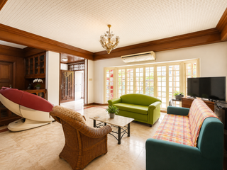 Quezon City, Corner Lot with 2 Houses for Sale in Xavierville II