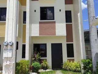 For Sale! Near Vista Mall Malolos Bulacan Townhouse  2.106M -AJCN