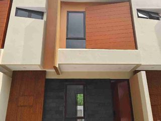 Rumah 2 Lantai Ready Stok Ke LRT 5 Menit Bekasi Timur