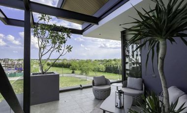 Stunning 5-Bedroom House For Sale in Alabang West, Daang-Hari Road, Las Piñas City
