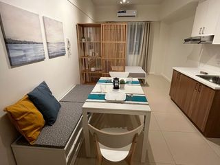 The Vantage By Rockwell in Kapitolyo Studio For Sale