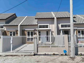 Rumah selatan Surabaya daerah cemandi.deket terminal Juanda T1