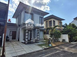 Dijual Rumah 2 Lantai Furnish di Solo Dekat Pasar Rejodani