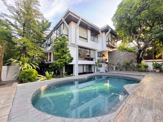 GREEN MEADOWS 6 BEDROOM HOUSE WITH POOL