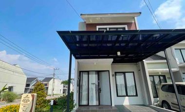rumah 2 lantai d Cimanggis hanya 900 jutaan