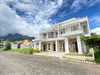 RUMAH READY STOCK 2 LANTAI BOOKING UNIT CUMA 10 JT SAJA