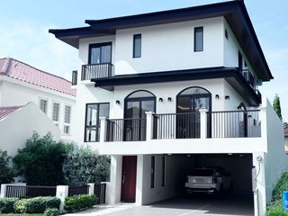Elegant 5-Bedroom House and Lot for Sale in Verdana Homes Daang Hari Bacoor, Cavite
