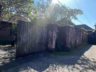 rumah semi villa luas 10 are di batubulan Gianyar