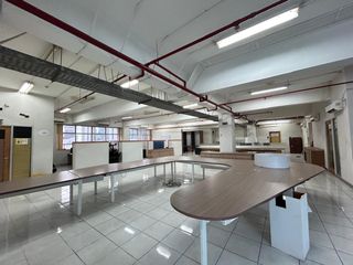 Disewakan Gedung 8 Lantai Area Kebon Sirih Jakarta Pusat 4248 Luas Bangunan Sesuai Foto First Come First Serve