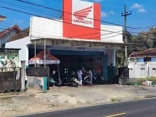 JUAL RUMAH DAN RUANG USAHA BENGKEL RESMI TEPI JALAN NASIONAL BLITAR MALANG