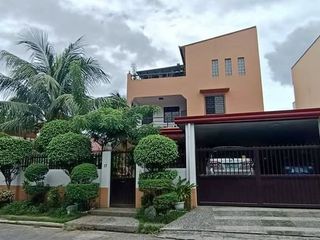 5BR House and Lot for Sale in Marikina City *Parkland Subdivision