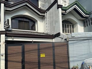 4BR Townhouse for Sale in Quezon City *Sanville Subdivision