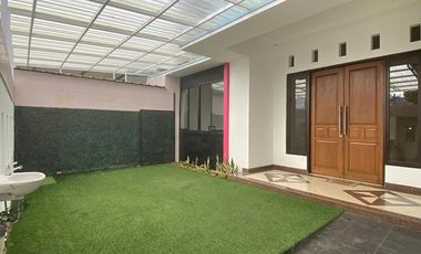 Rumah Strategis Nusaloka BSD City Pinggir Jalan, Cocok Usaha & Dekat Pasar Modern
