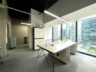 Price Reduced Fitted Office in High Street South Corporate Plaza