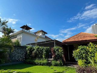 LUXURY TROPICAL VILLA NEAR SABA BEACH GIANYAR – PRIVATE POOL & ASURANSE SUNRISE