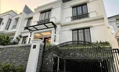 Rumah 3 Lantai di Kebayoran Baru Jakarta Selatan. Brand New