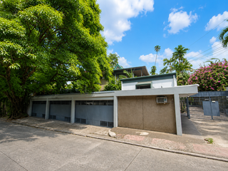 Quezon City, Residential Compound for Sale in New Manila 4,200 sqm floor area