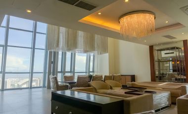 Condo for Sale in St. Francis Shangri-La Place, Mandaluyong City