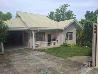 1052 sqm Bungalow House and Lot