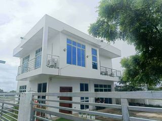 FOR SALE;House and lot in vistamar,subdivision,, lapu-lapu city,City 308 SQM