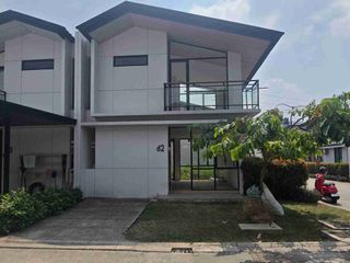 Rumah Lippo Karawaci Cendana Icon Tipe 3 Hoek FREE PPN 100%