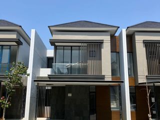 Rumah Kuningan Village 2LT 8x15 120m2 4+1KT Brand New Siap Huni