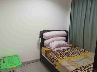 DISEWAKAN RUMAH MILENIAL 4,5X10 SEMI FURNISH PIK2 EXTENSION