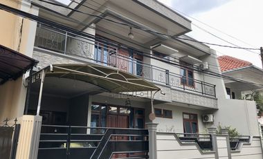 Jual Rumah 2 lantai di Jaticempaka - Pondok Gede