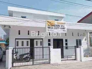 Di Sewakan Rumah 2 lantai Hook