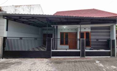 Rumah Cantik Siap Huni di Kampung Ambarukmo - Ls