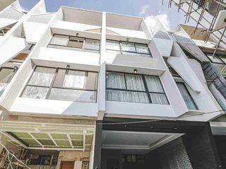 Townhouse for sale in Quezon Avenue