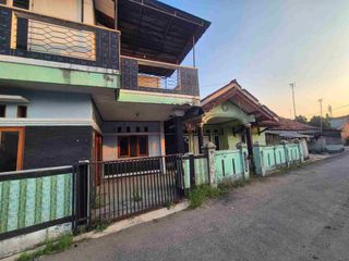 jual rumah samping stasiun kereta taman sari serang